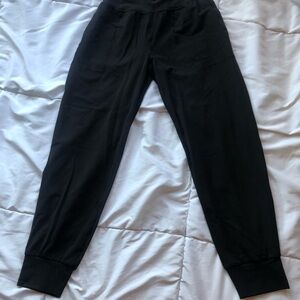 Athleta Salutation Jogger Pants in Black
